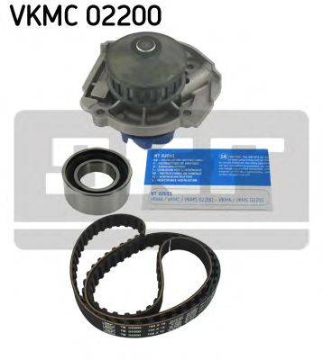 Водяной насос + комплект зубчатого ремня SKF VKMC02200