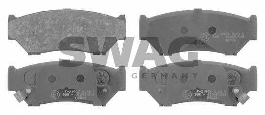 Комплект тормозных колодок, дисковый тормоз SWAG 21809