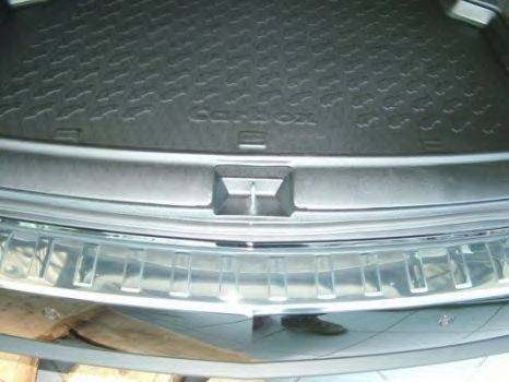 Ванночка для багажника CARBOX 201086