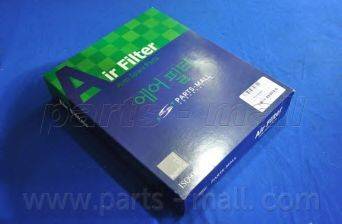 Воздушный фильтр PARTS-MALL PAD016