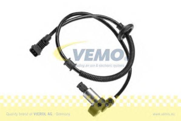 Датчик, частота вращения колеса VEMO V22-72-0022